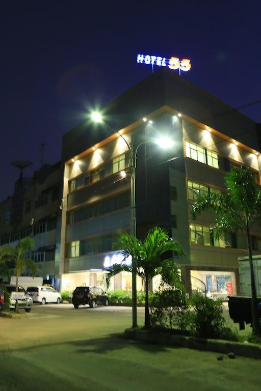 Hotel 55 Jakarta Buitenkant foto